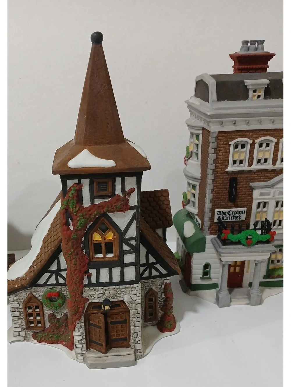 Dept 56 Lot of 2 dickens village Gate house, Old Michaels church, Crown inn 1992